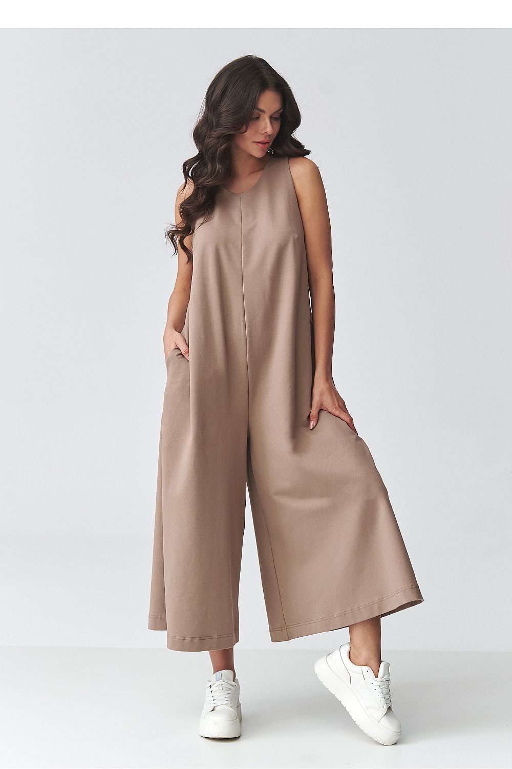 Combinaison oversize taupe femme coton doux style minimaliste – La Flâneus