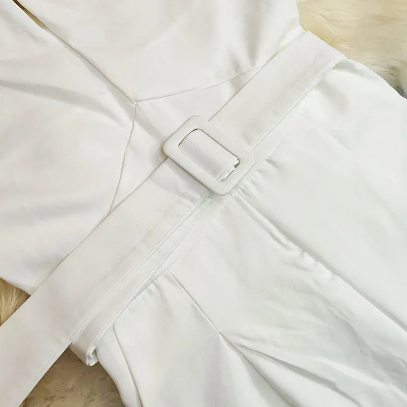 combinaison blanche dos nu La Montpensier detail tissu blanc