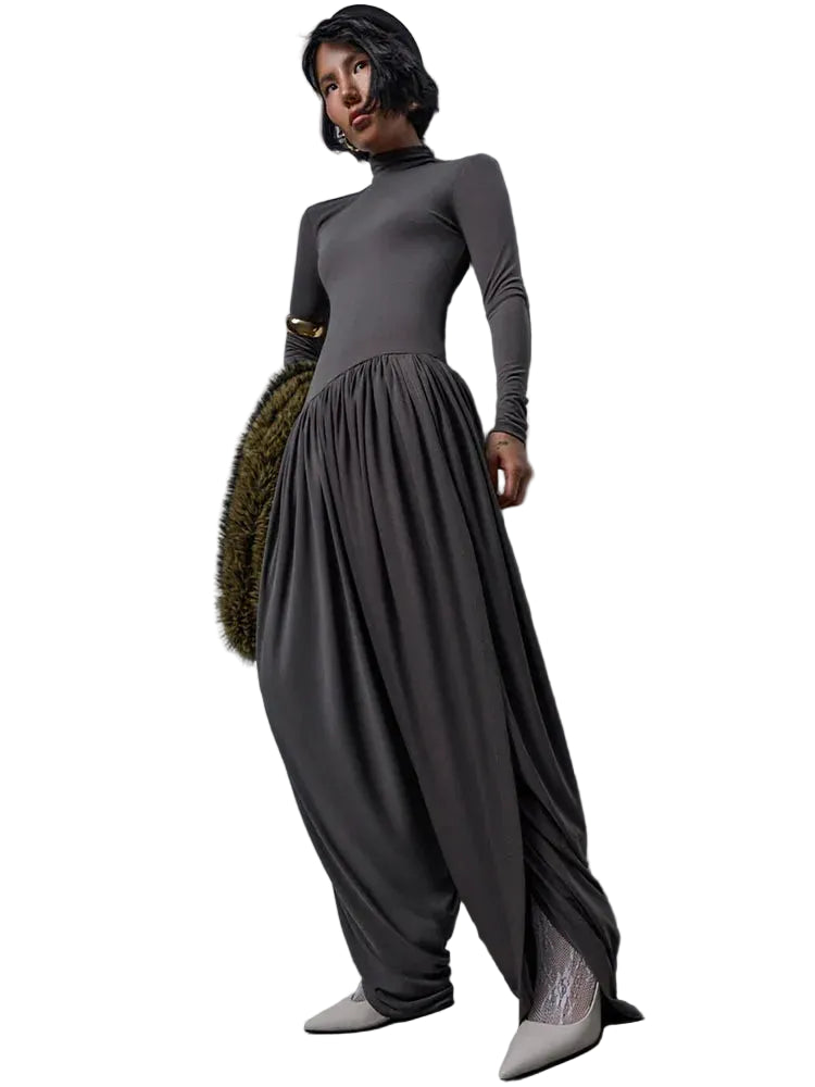 combinaison fluide femme gris coupe drapee style moderne