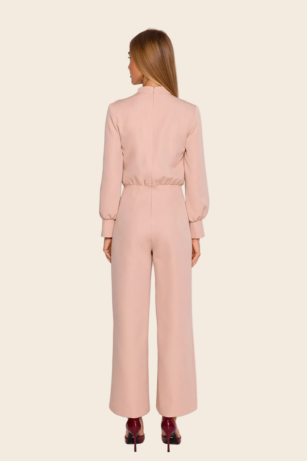 combinaison pantalon femme habillée beige vue dos coupe élégante