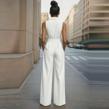 combinaison pantalon blanche Madelaine femme vue arriere en exterieur