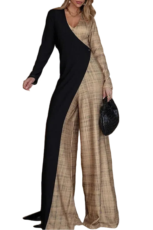 Combinaison pantalon chic bicolore noire et dorée avec design asymétrique et décolleté en V plongeant.